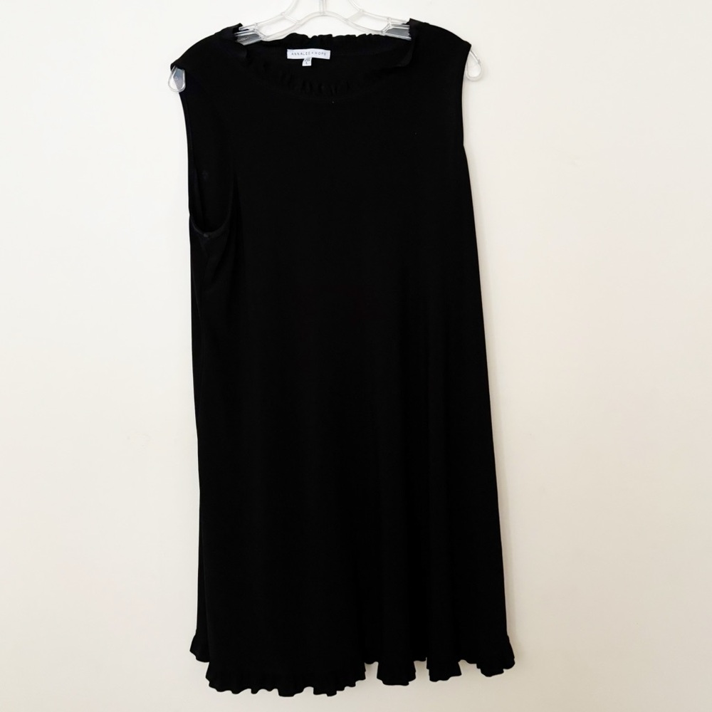 Annalee + Hope Sleeveless Dress Womens Size Large High Neck‎ Ruffle Neckline Hem